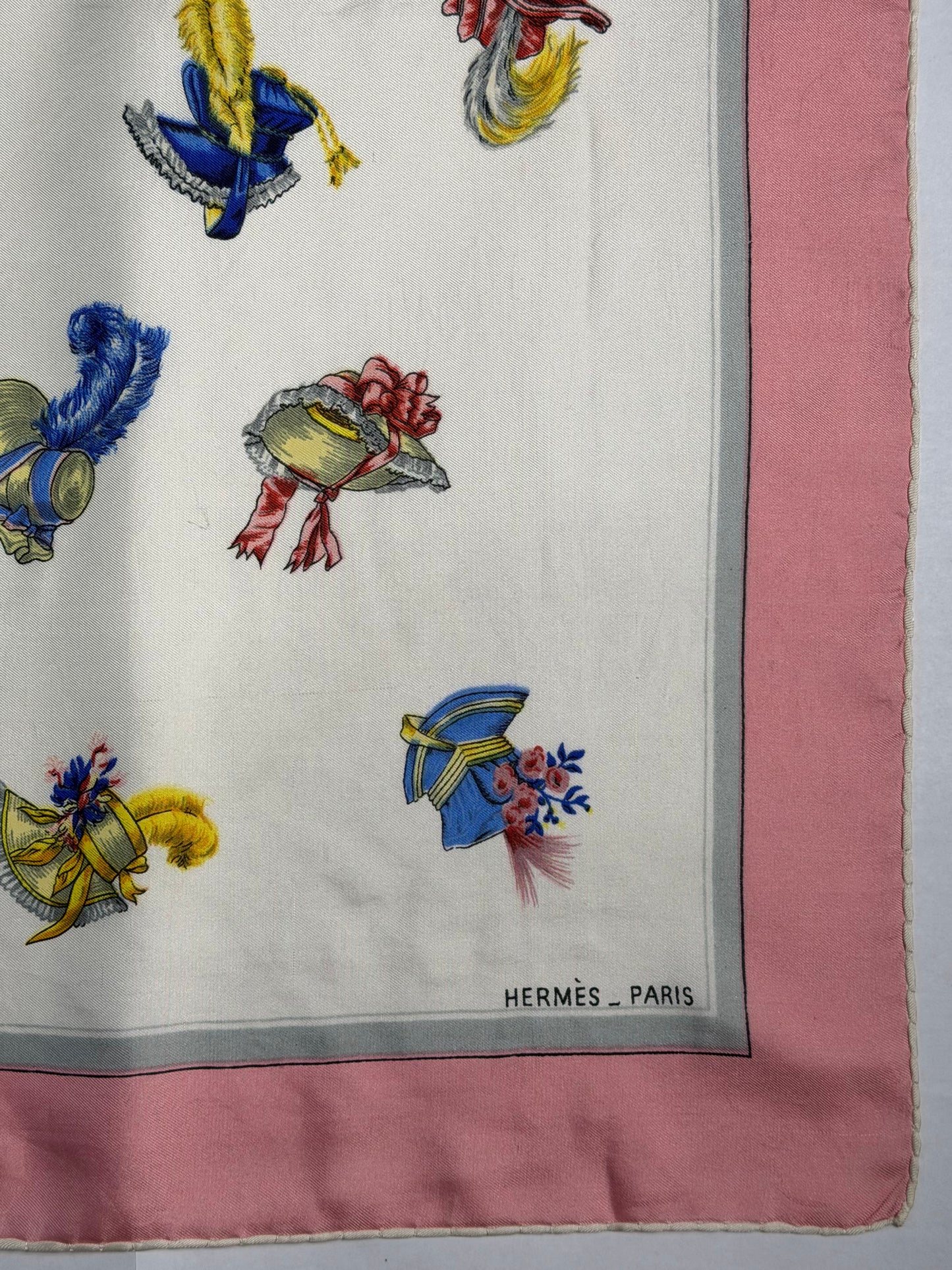 Hermès  “Coiffes parisiennes”