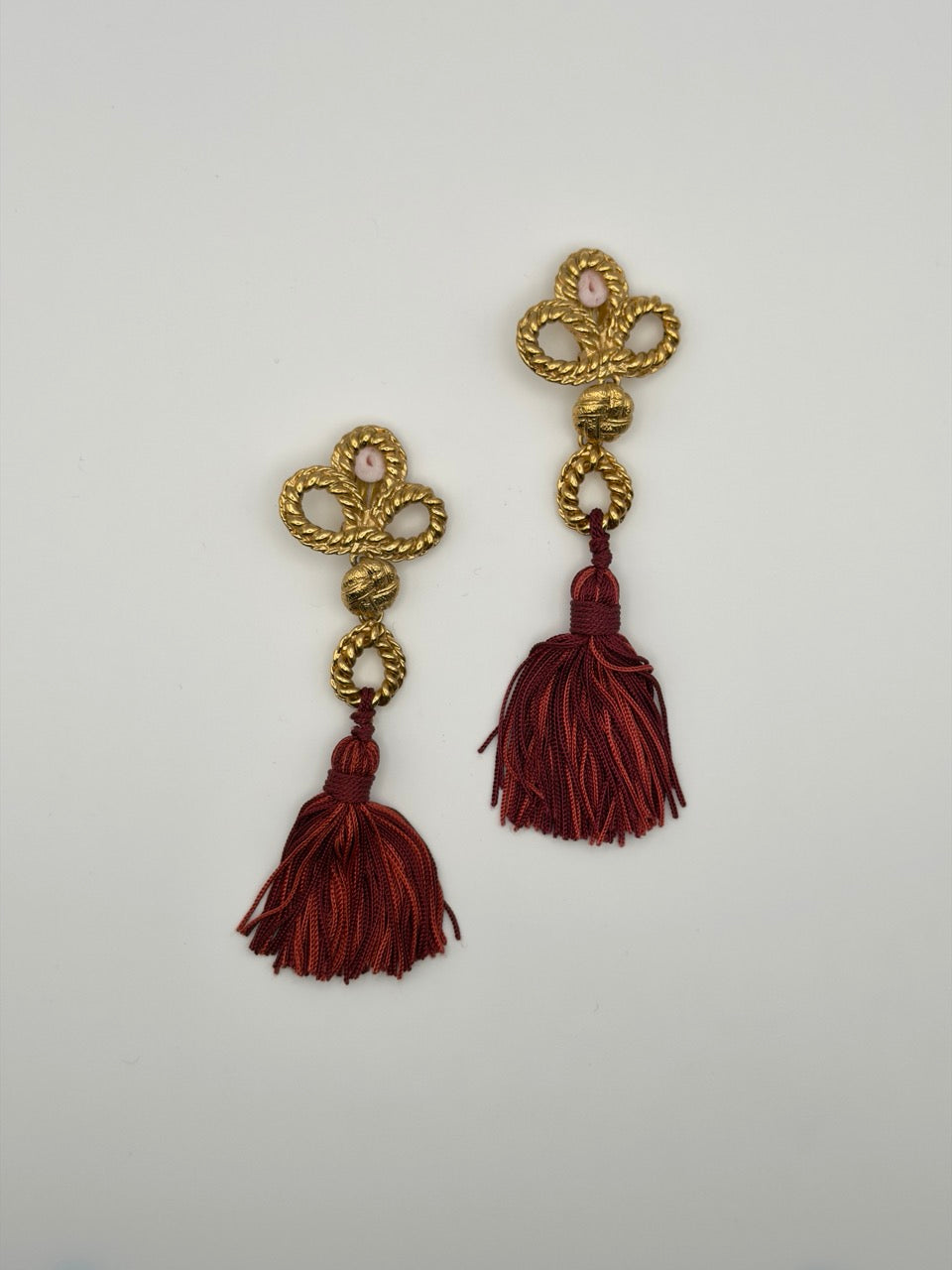Yves Saint Laurent Clips