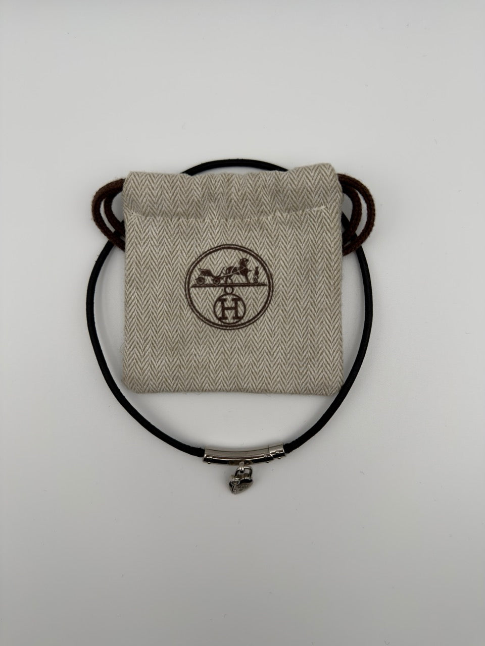 Hermes choker with heart