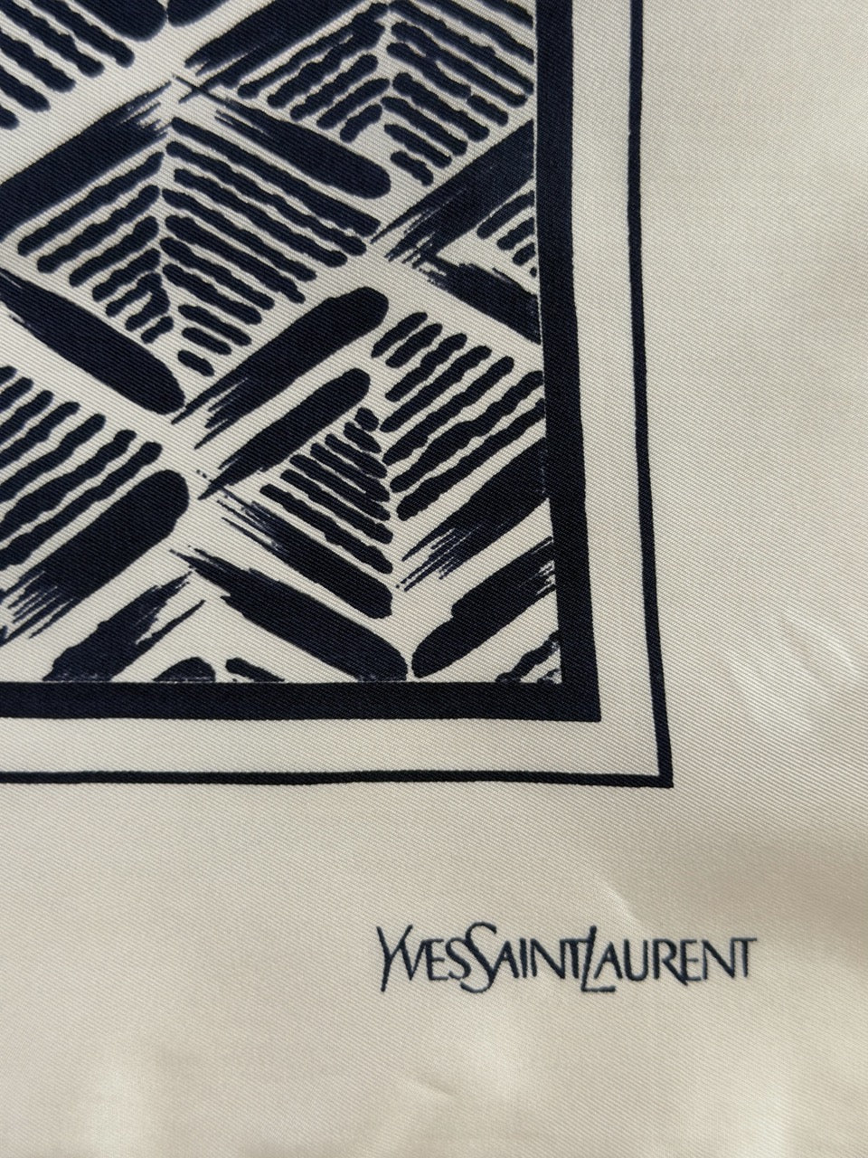 Yves Saint Laurent 45