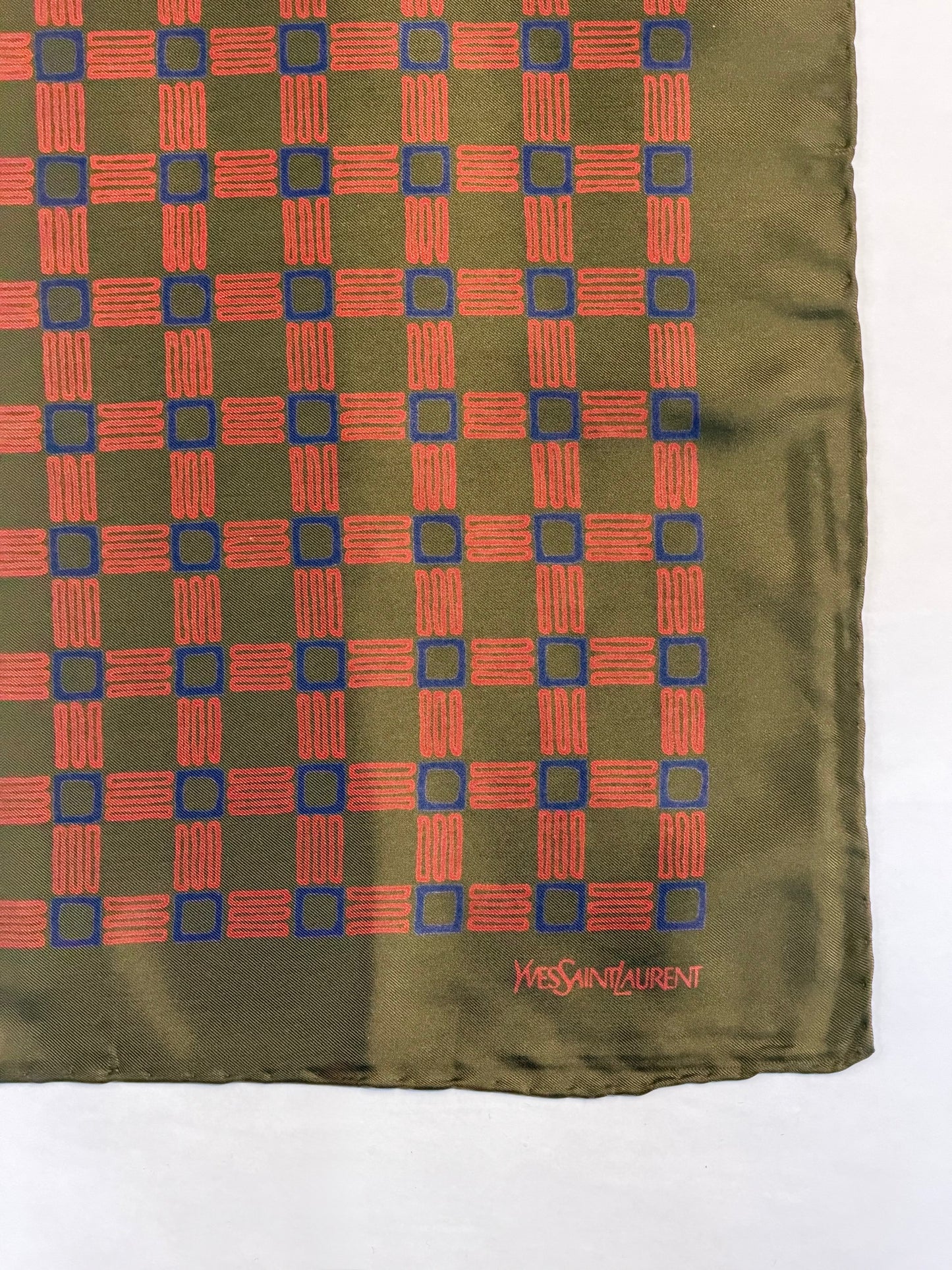 Yves Saint Laurent 45