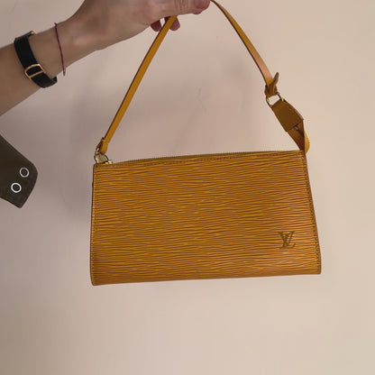 Louis Vuitton Pochette